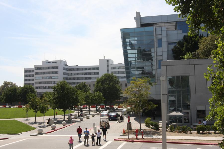 Https Www Bizjournals Com Sanjose News 2015 09 01 Newest Nest Thermostat Comes With High Res Screen Html Https Media Bizj Us View Img 6869082 Therm3qtht68fenus Copy 900xx10010 6673 0 915 Jpg This Is Nest Labs Third Generation Thermostat