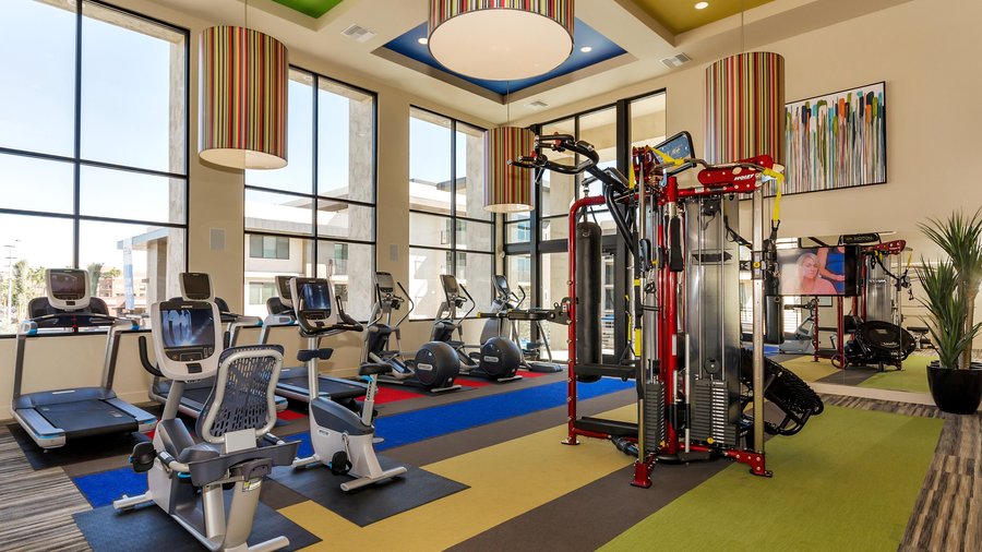 Escape Luxury Apartments 24 Hour Fitness Center with City Views