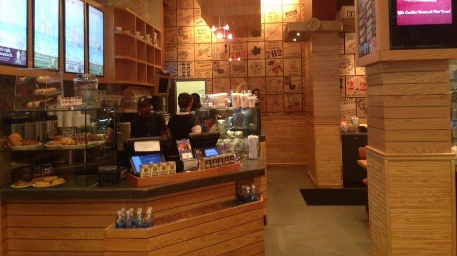 New Coffee Bean & Tea Leaf hiring at Ka Makana Alii in Kapolei