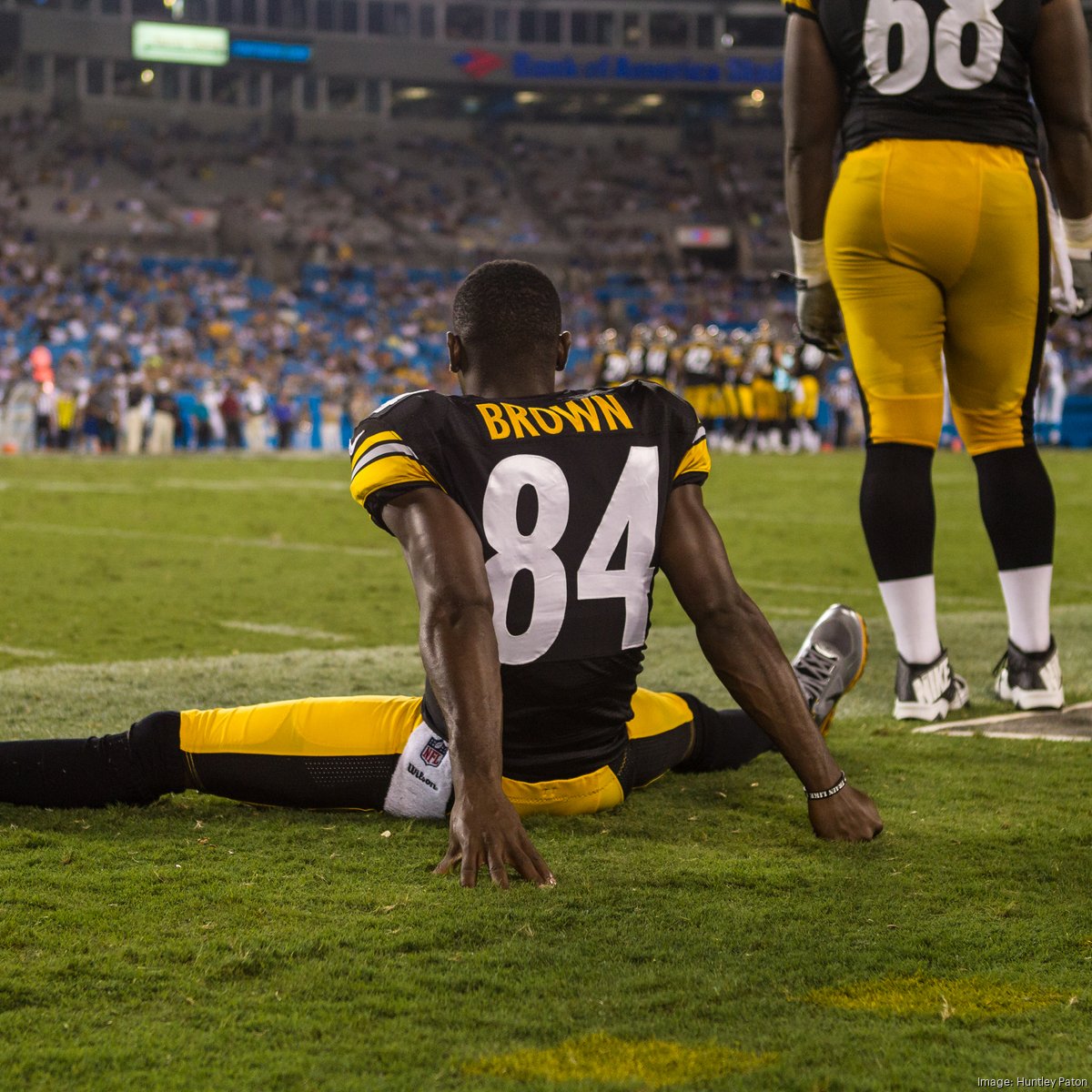 Antonio Brown returns to football field on Sunday – WPXI