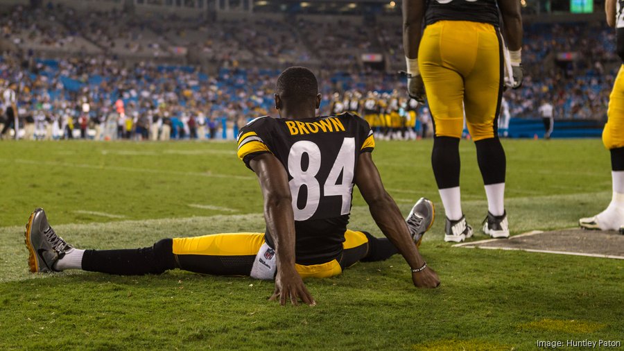 PHOTOS: Game faces - Steelers at Panthers