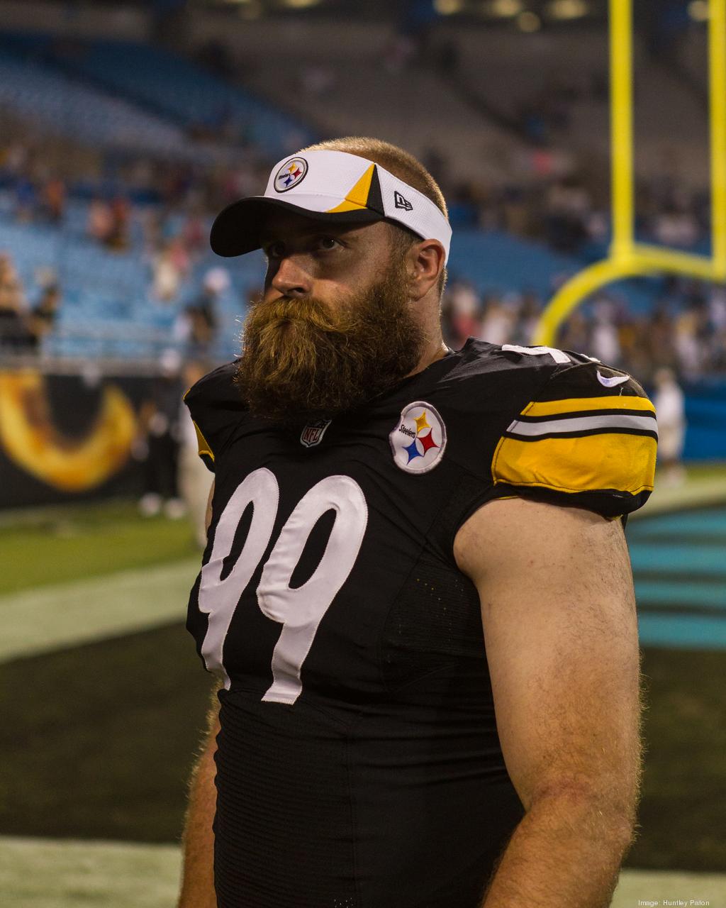 Pittsburgh Steelers Brett Keisel (99) celebrates after sacking San