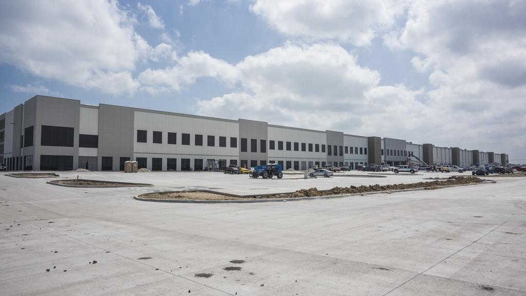 Amazon Com Starts Hiring For Massive San Marcos Facility Outside Austin Austin Business Journal