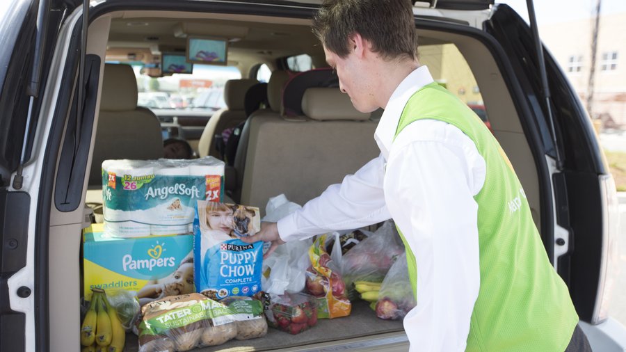 Loblaw expands grocery pickup for commuters