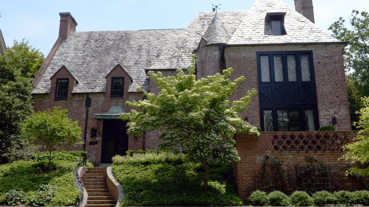 Renters no more: Barack and Michelle Obama buy their Kalorama home ...