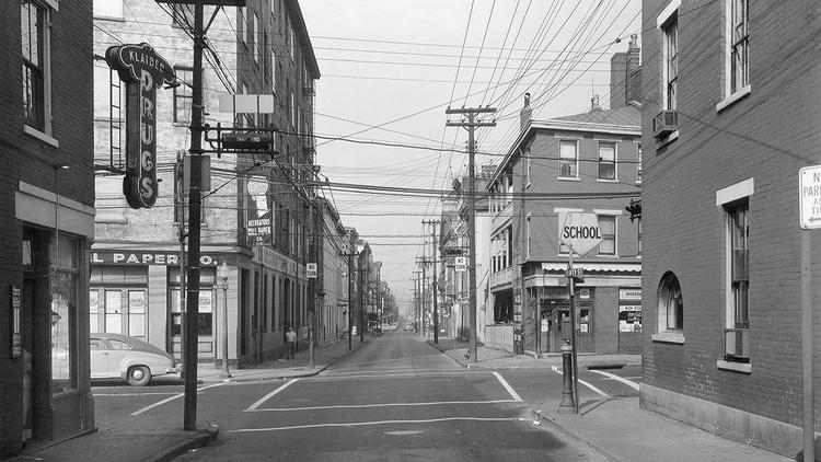 vintagelibertystreet*750xx1200-676-0-50.