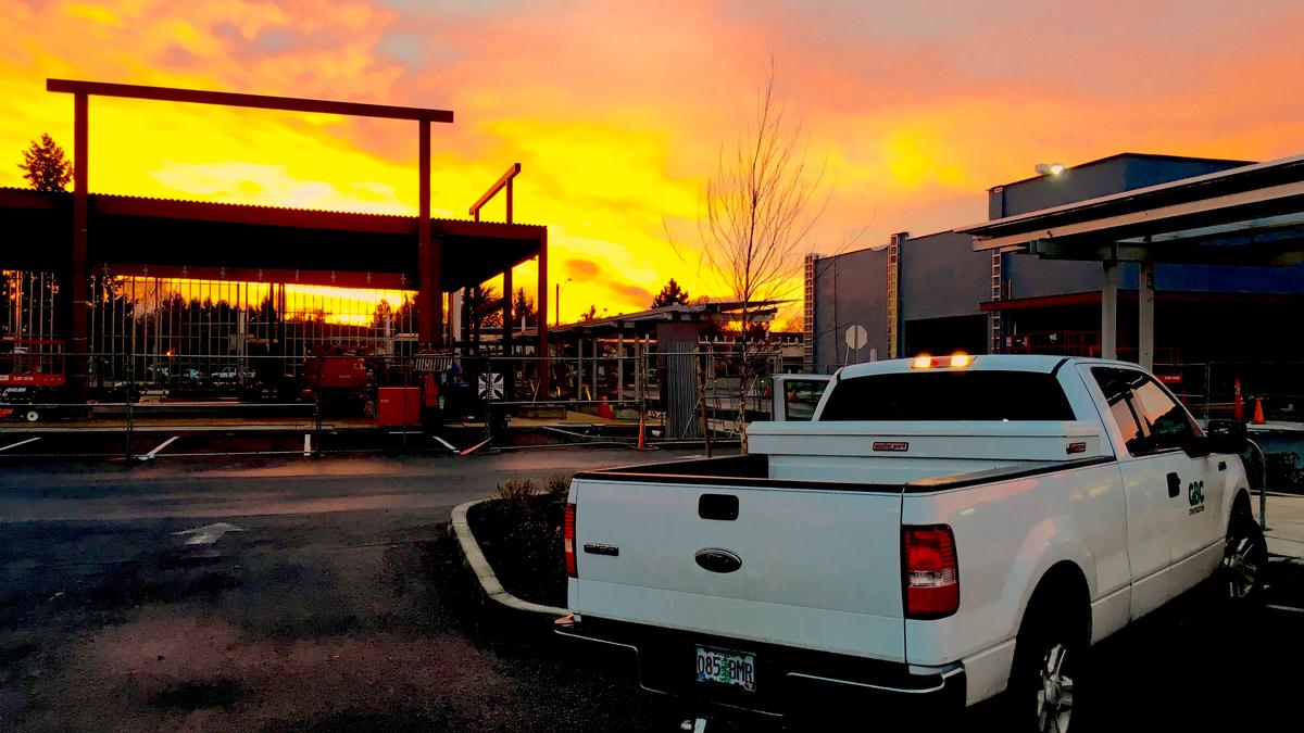 Oregon construction industry surges, despite labor shortage Portland