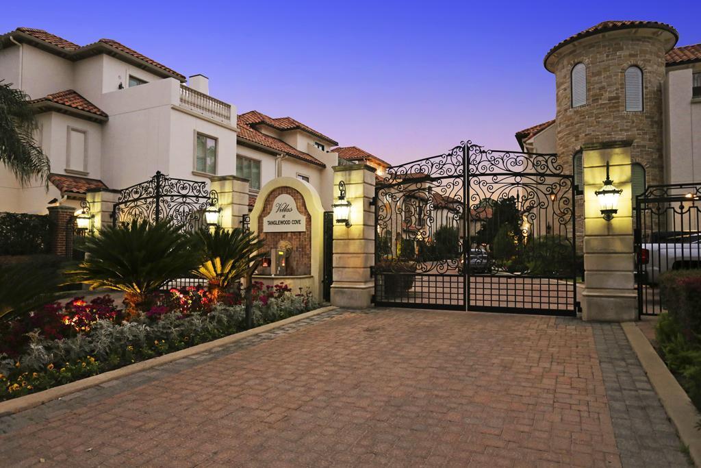 Stately Home In Gated Tanglewood Area Villas/Tanglewood Park