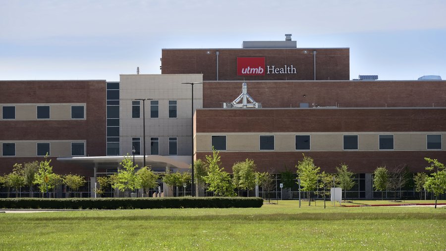 Utmb Doctor LChospital32