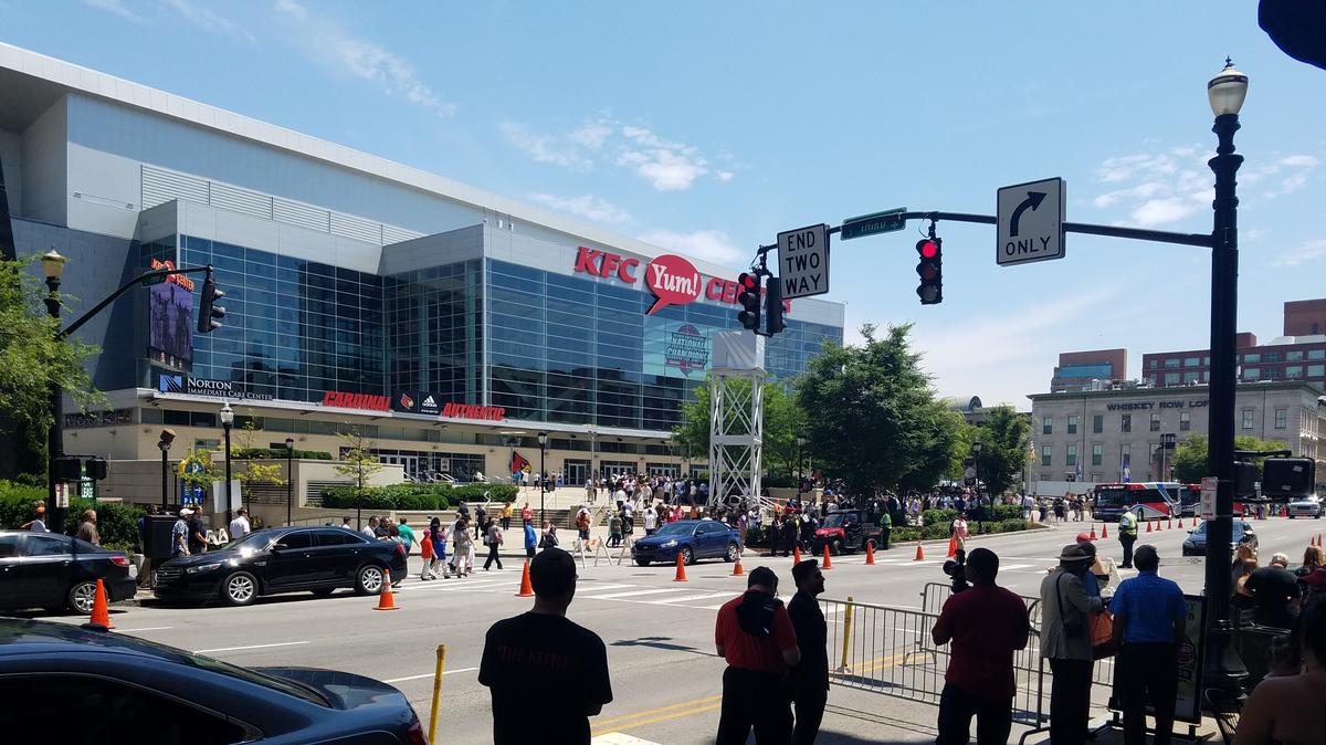 Louisville Arena Authority names underwriter to refinance KFC Yum