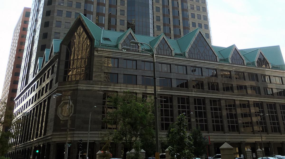 Kemoll’s to close Met Square location, reopen in Westport Plaza St