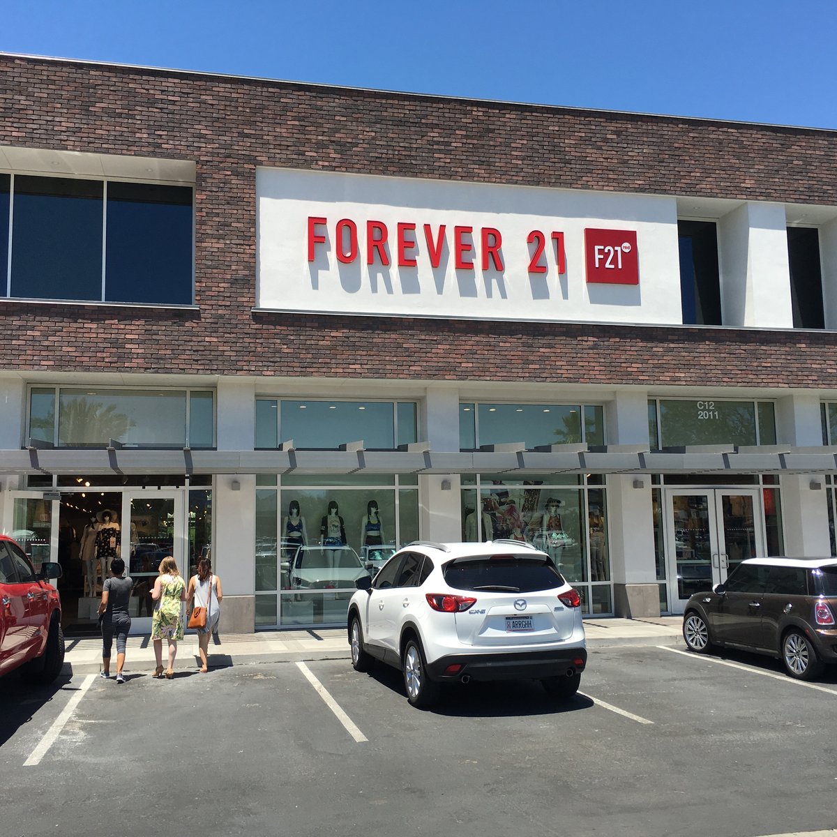 Forever 21's spinoff, F21 Red, coming to Ellsworth Place in